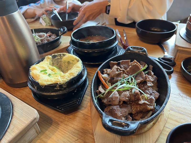 불고기와 계란찜, 돌솥밥